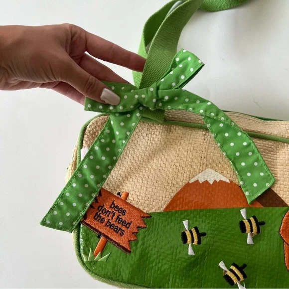 Paul Frank Rattan Purse "Bees don't feed the bears" vintage Y2K - Picture 3 of 15